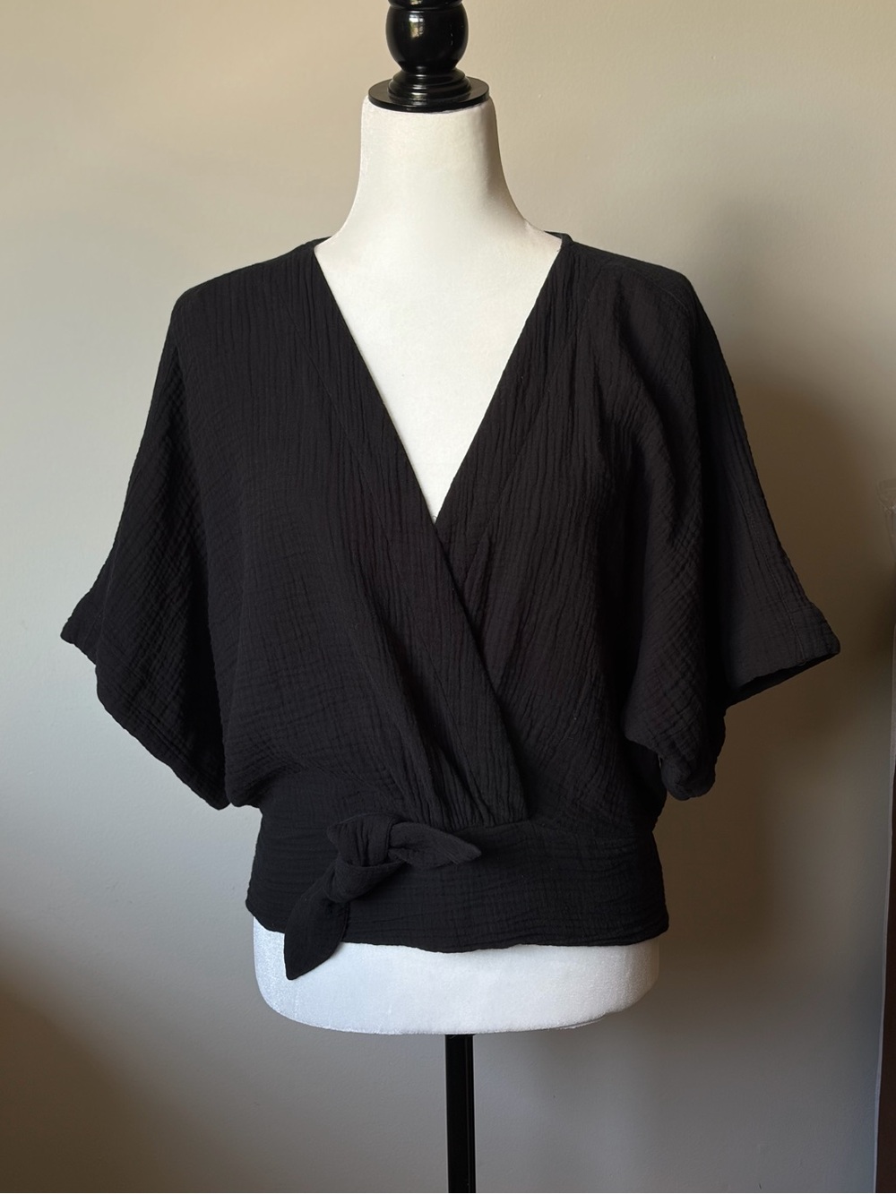 Pepaloves muslin cotton wrap kimono blouse - size large - black crinkle top